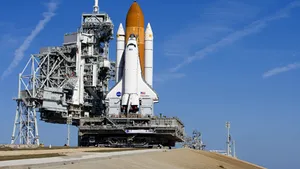 NASA a lansat naveta Discovery