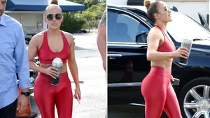 Cum şi-a petrecut Jennifer Lopez Ajunul Crăciunului: Vedeta i-a lăsat cu gura căscată pe paparazzi. FOTO