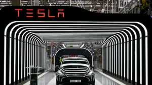 Tesla a livrat un număr record de vehicule în ciuda faptului că există întreruperi în lanţul mondial de aprovizionare