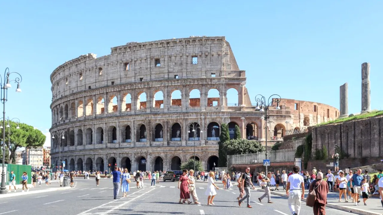 Hoții de buzunare se întrec pe TikTok. Ce pățesc turiștii din Roma