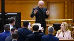 George Becali susţine că Marcel Ciolacu vrea să plece din fruntea Guvernului