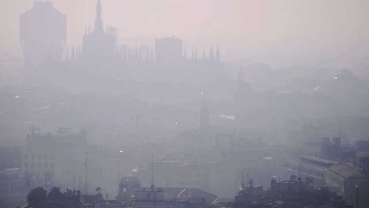 Cercetătorii americani avertizează: poluarea aerului crește riscul de hemoragie cerebrală