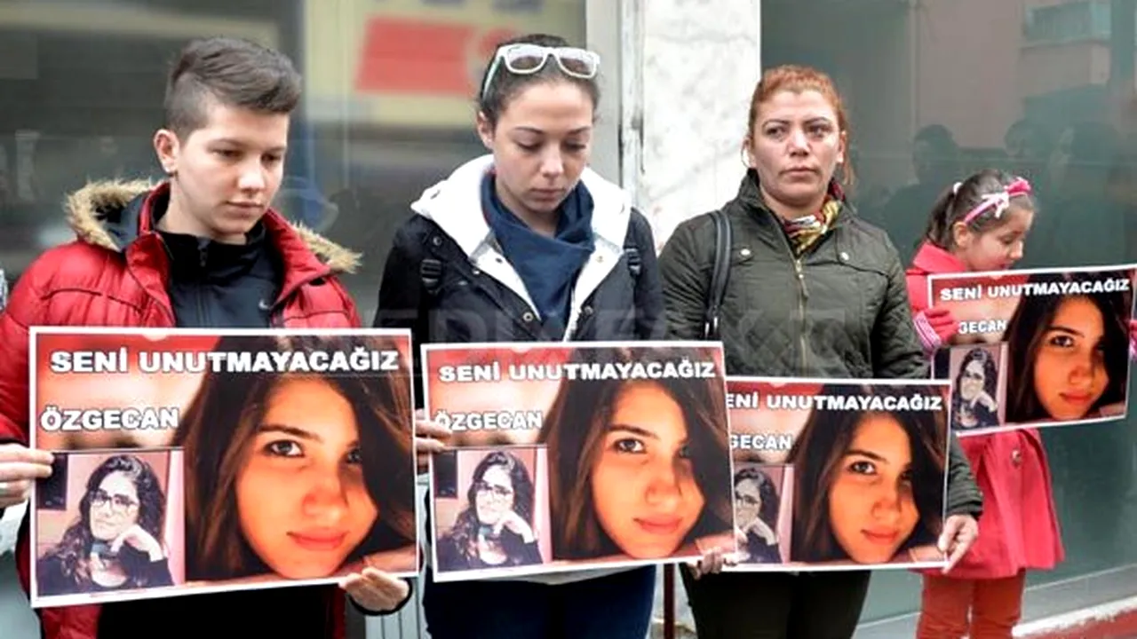 Val de proteste în Turcia, după uciderea unei studente care ar fi rezistat unei tentative de viol - FOTO