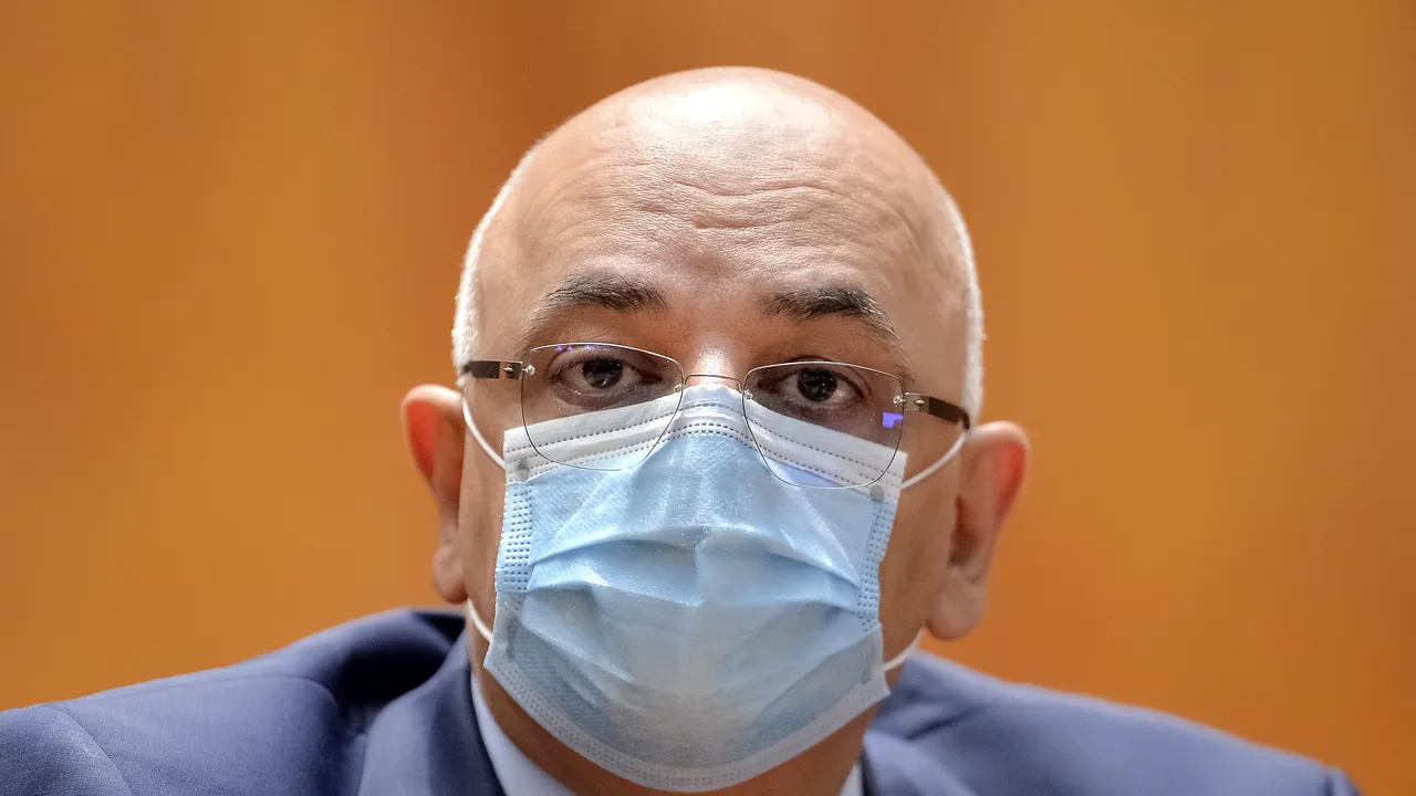 Raed Arafat, după relaxările anunţate de Iohannis: Încă nu aş merge la o petrecere în spaţiu închis