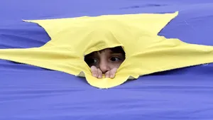 Un grup de europarlamentari solicită sprijin european pentru copiii rămaşi orfani din cauza Covid