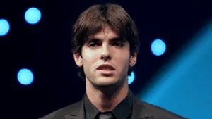 Brazilianul Kaka a câştigat Balonul de Aur