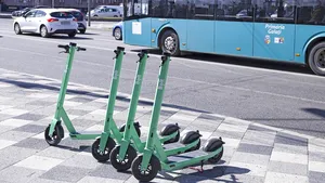 Premieră în Moldova. Oraşul Galaţi are un sistem de închiriere a trotinetelor electrice