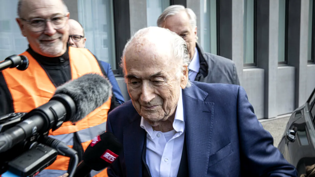 Blatter îl critică pe Infantino și spune că FIFA este o „dictatură”