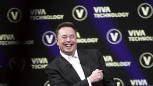 Elon Musk ar consuma droguri, îngrijorând acţionarii de la Tesla şi SpaceX. Miliardarul neagă acuzaţiile