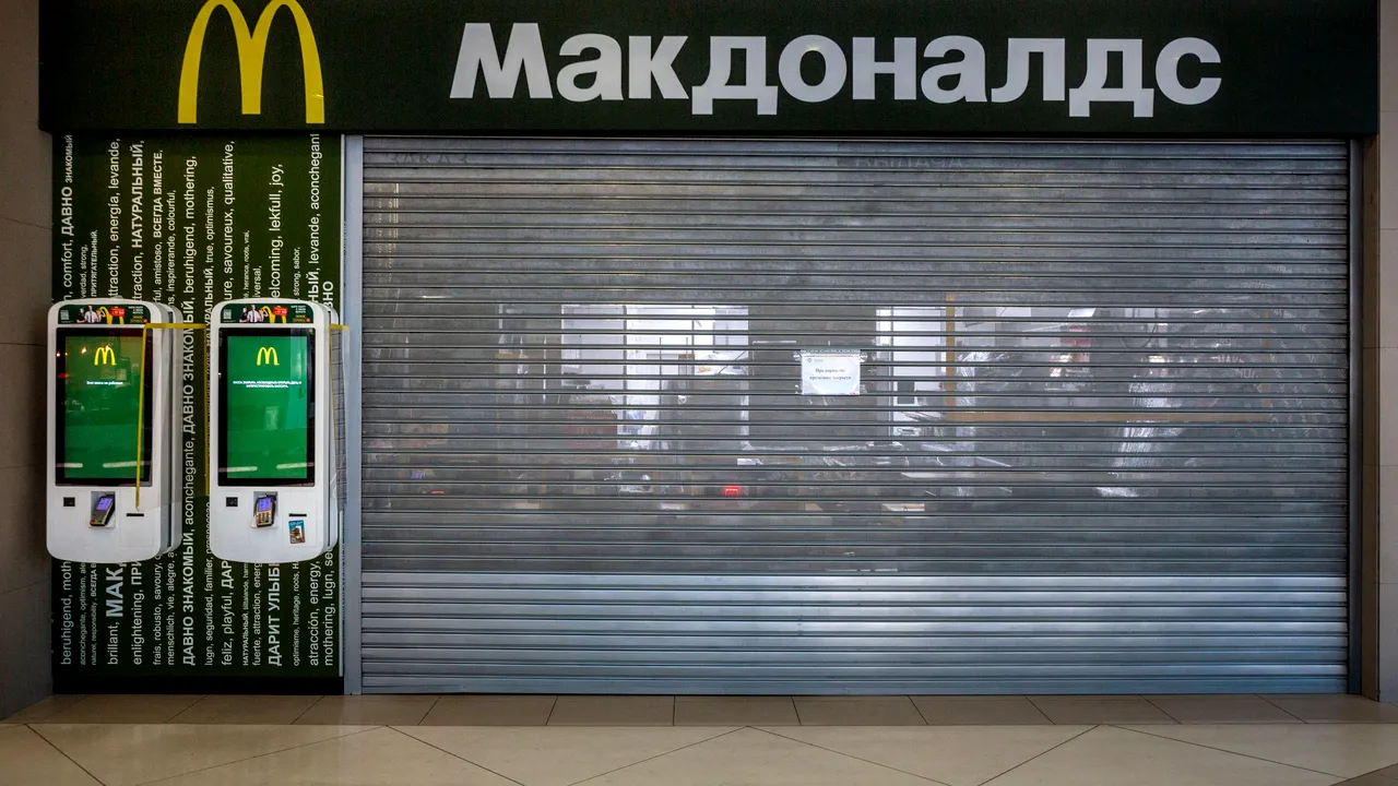 Fostele restaurante McDonald's se redeschid sub un nou brand în Rusia