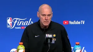 Borne istorice în NBA. Rick Carlisle - 1.000 de victorii, Anthony Edwards depășește 10.000 de puncte