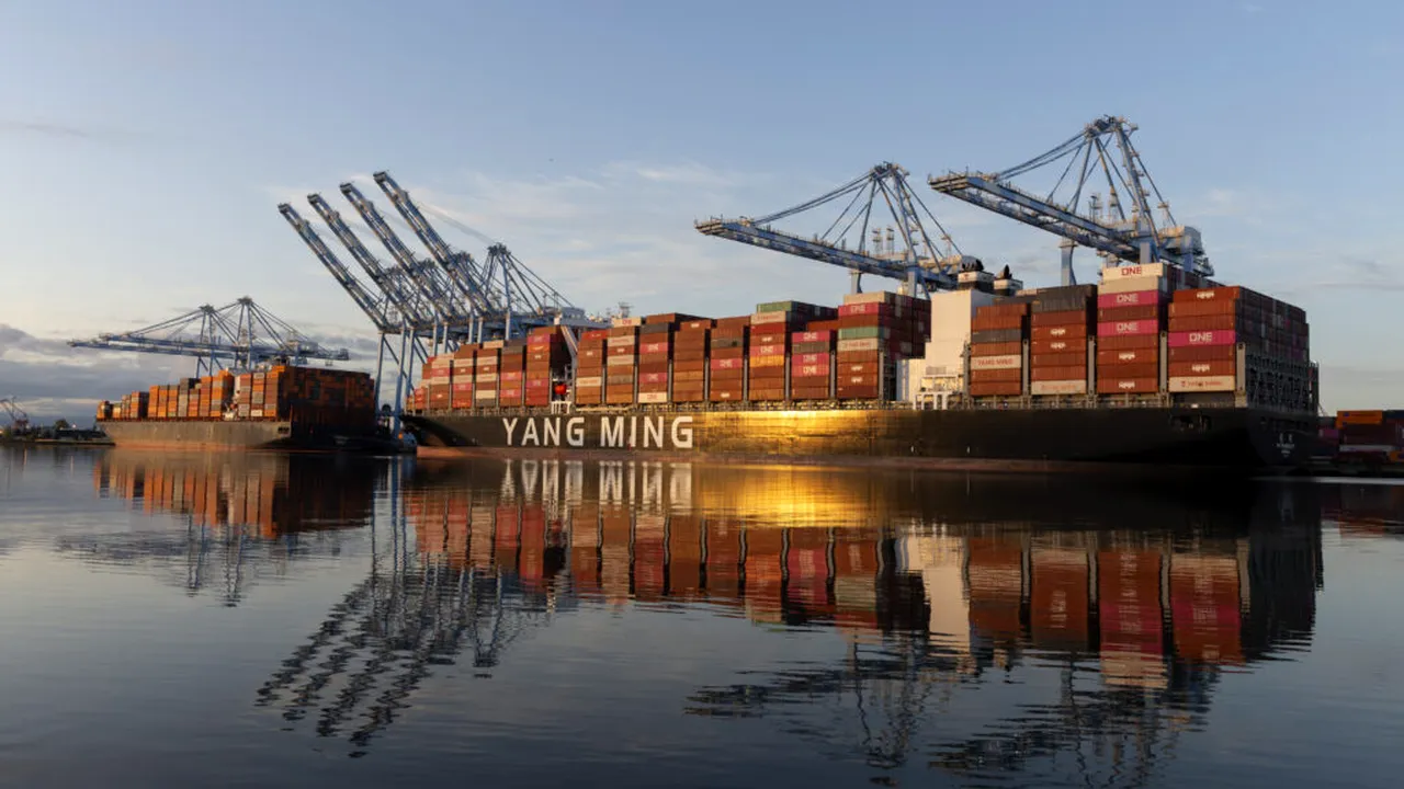 Tarifele impuse de SUA afectează negativ exporturile chinezești din comerțul electronic