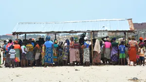 76 de eleve dispărute în urma unui atac al grupării teroriste Boko Haram, salvate de trupele nigeriene. Alte 13 fete, de negăsit