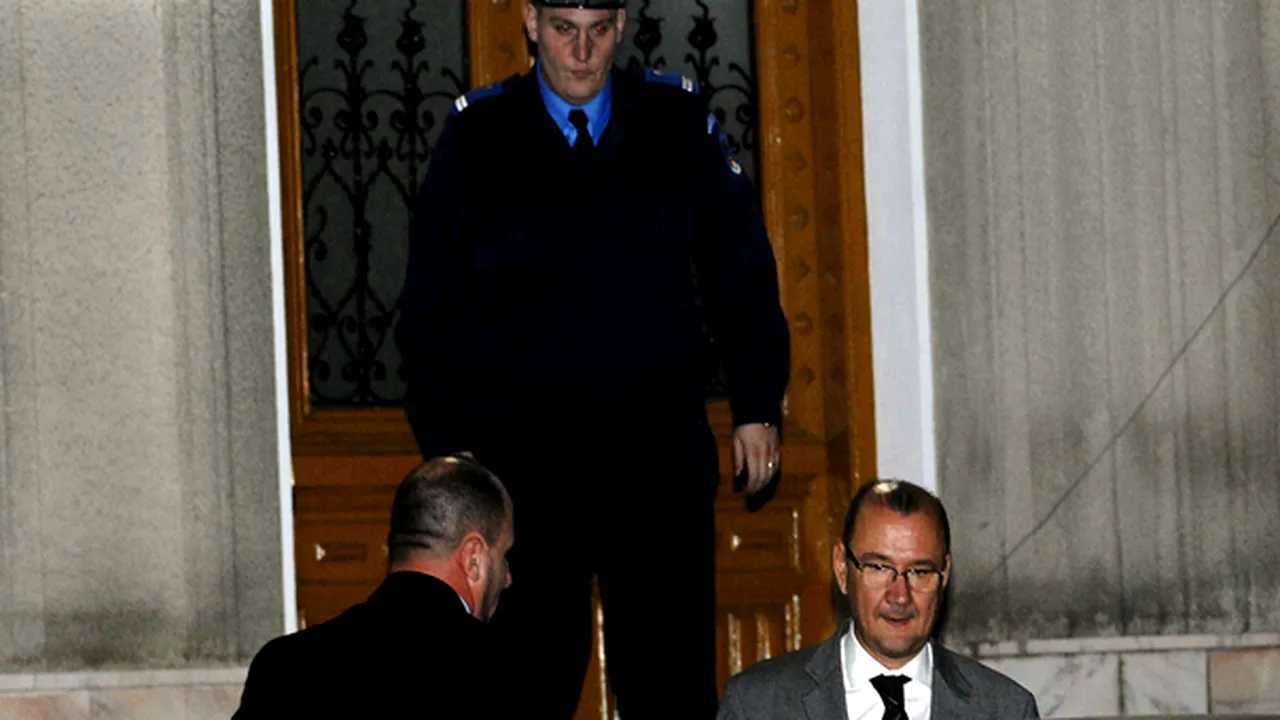 Alexandru Fătuloiu, martor în dosarul mitei oferite tatălui său, deţine şase firme