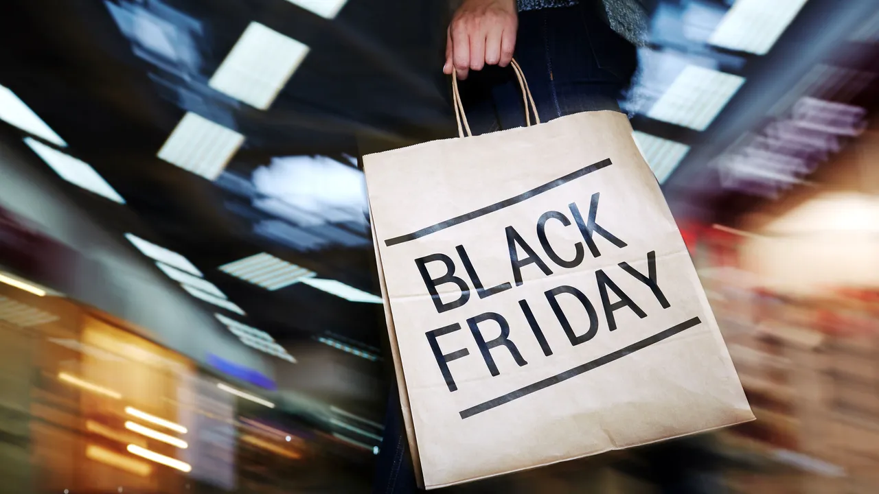 Black Friday: Încă 16 operatori economici au fost amendaţi de ANPC
