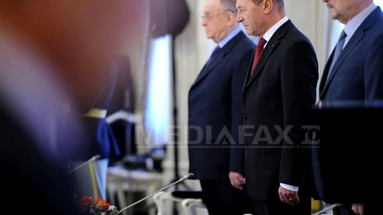Băsescu: Iliescu a protejat sistemul, Constantinescu a fost înfrânt, eu am îngenuncheat sistemul