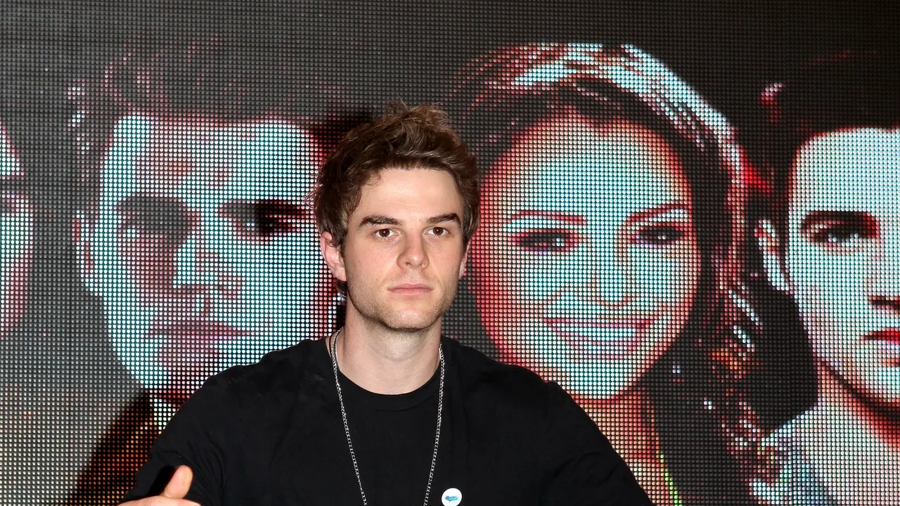 Comic Con: Nathaniel Buzolic din 
