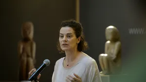 Persoana care a ameninţat-o pe Maia Morgenstern, plasată sub control judiciar pentru 60 de zile