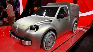 De la legendarul Citroën 2CV la noile mașini chinezești. Marile surprize ale Salonului Auto de la Paris