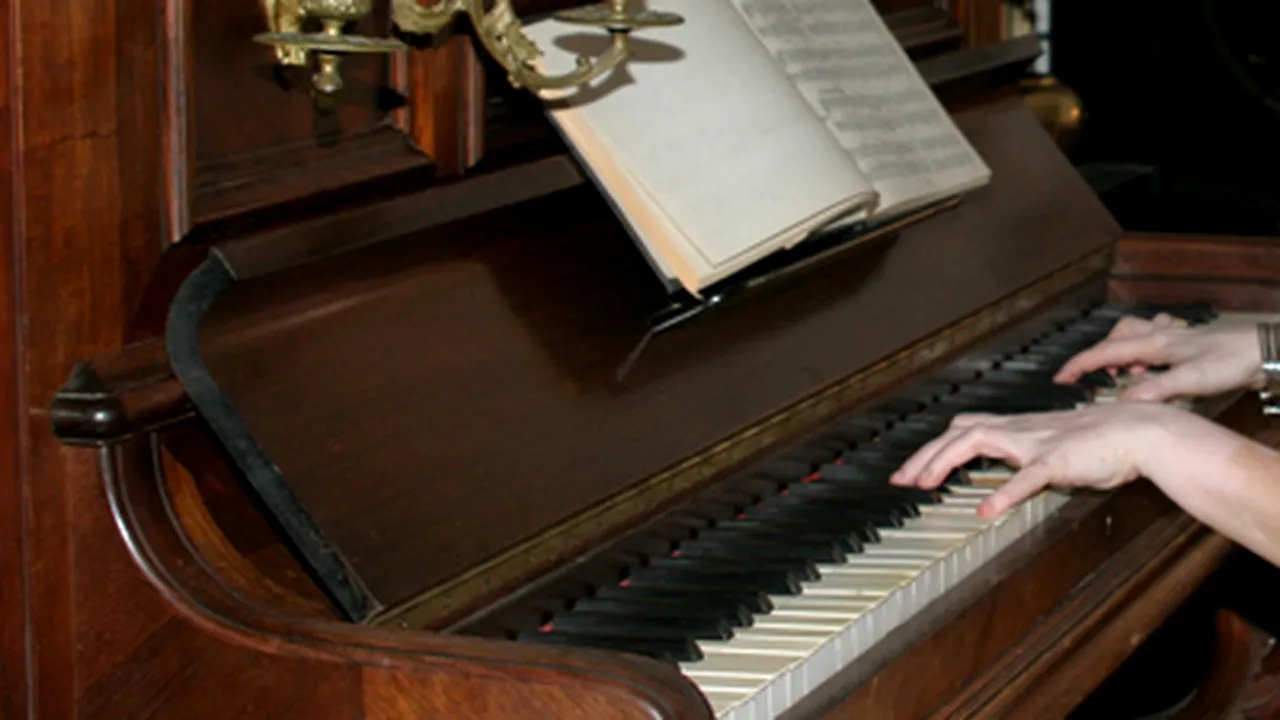 Pianista Alicia de Larrocha a încetat din viaţă