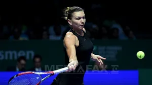 Halep debutează la Shenzhen luni dimineaţă