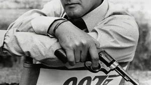 FOTO Omagiu pentru Sir Roger Moore. Bond nu moare niciodată – supremele maşini 007