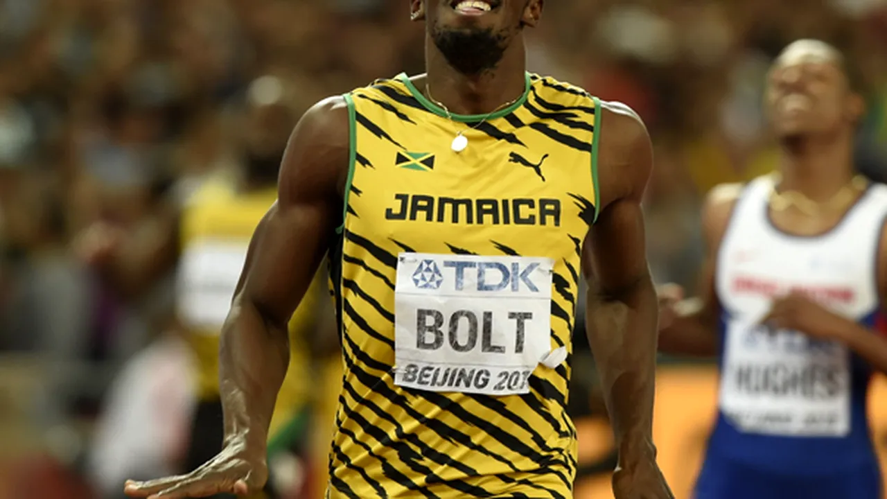 Cameramanul care l-a doborât accidental pe Usain Bolt i-a dăruit sportivului o brăţară talisman - VIDEO