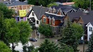 Inundaţii şi pene de electricitate în Franţa, în urma furtunilor violente 