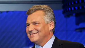 Aleksander Kwasniewski ar fi următorul secretar general al NATO
