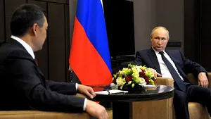 Schimburi de focuri între două state aliate ale Moscovei. Tensiuni în creştere la graniţă