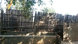 Argeş: O ţeavă de gaze a fost spartă de două ori, în două zile, în acelaşi loc, de muncitori neatenţi - FOTO/VIDEO
