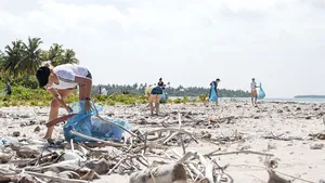 Un mare producător de articole sportive va lansa ţesături noi, din plastic reciclat din ocean