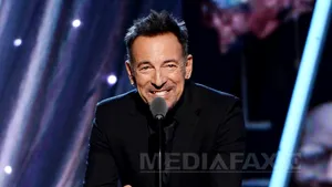 ASCULTĂ SMART RADIO. Muzicianul Bruce Springsteen e invitat la televiziune pentru a-şi prezinta filmele preferate