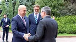 Premierul Ilie Bolojan a vorbit cu președintele Parlamentului din Republica Moldova despre integrarea europeană