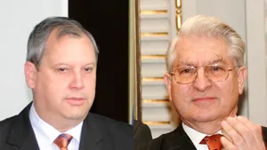 Fostul astronaut Prunariu şi neurochirurgul Ciurea, promovaţi cu balonul