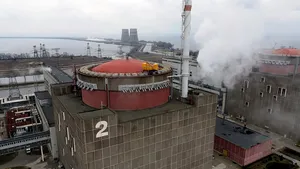 SUA îndeamnă Rusia să oprească atacurile în apropierea centralelor nucleare / Rusia acuză Ucraina 