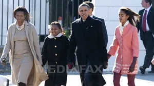 Cele două fiice ale lui Barack Obama vor asista la discursul acestuia de la convenţia democrată