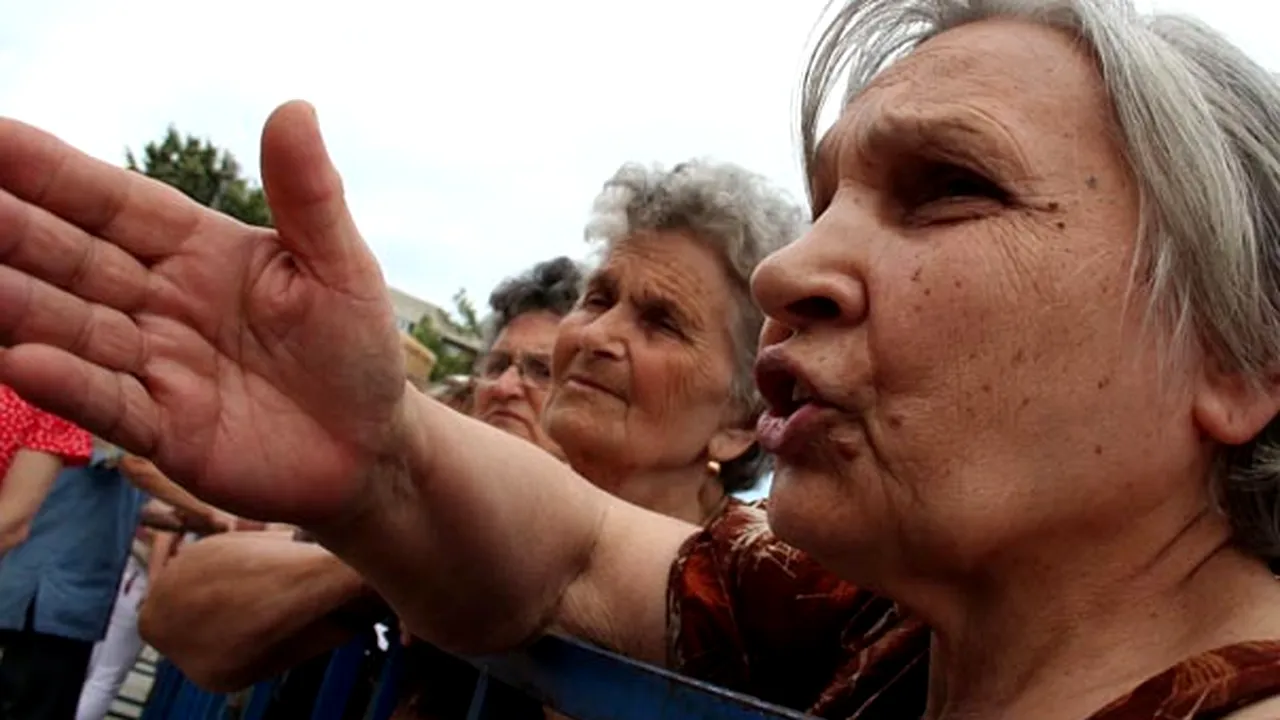 Ploieşti: 300 de pensionari strigă 