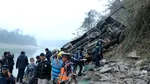 Tragedie pe șoselele din Nepal. Un autobuz s-a prăbușit într-o râpă. 19 persoane și-au pierdut viața