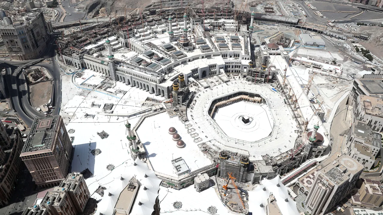 Pelerinii musulmani vaccinaţi vor putea să călătorească din nou la Mecca, anunţă Arabia Saudită