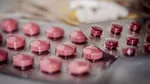 O problemă veche din chimie, transformată într-o soluție. Descoperirea care ar putea revoluționa medicamentele