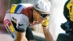 Greg LeMond, triplul câştigător al Turului Franţei, are leucemie