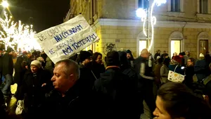 Proteste în Bucureşti şi în marile oraşe din ţară faţă de măsurile Guvernului | FOTO