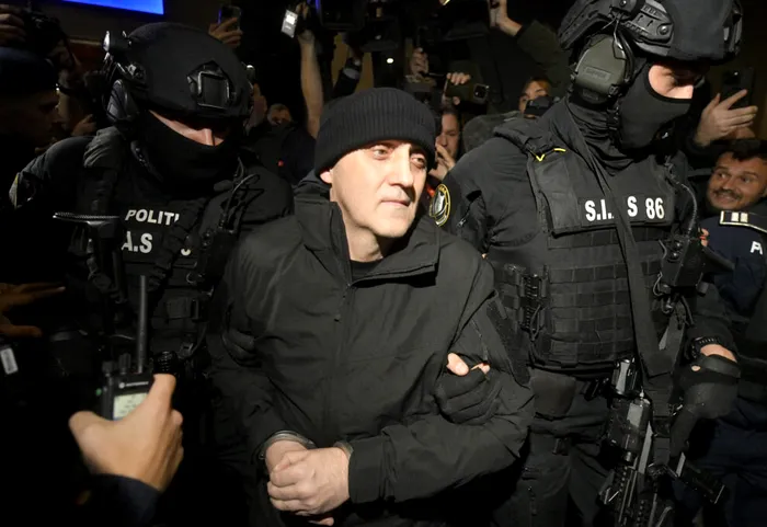 JUSTIȚIE Horațiu Potra, fiul și nepotul său, în arest preventiv pentru 30 de zile. Decizia Curţii de Apel Bucureşti nu este definitivă