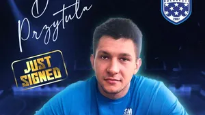 Echipa de handbal CSM București își întărește linia de 9 metri cu internaționalul polonez Damian Przytuła