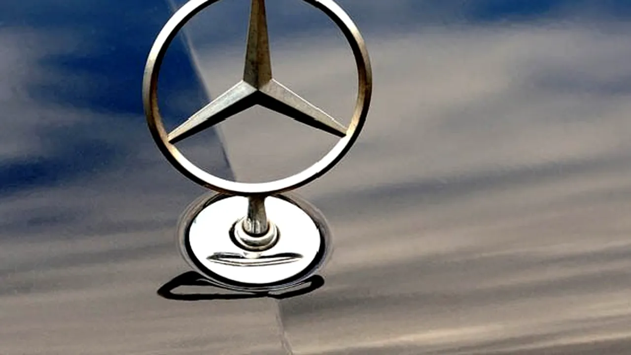 Mercedes recheamă în service aproape un milion de maşini din cauza frânelor defecte