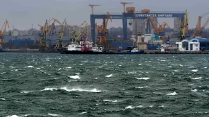 O navă din China a acostat în Portul Constanţa. Membrii echipajului verificaţi de autorităţi, de teama coronavirusului