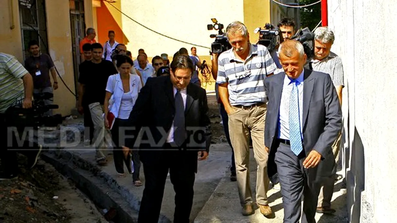 Oprescu: Lucrările la 65 de şcoli din programul Băncii Europeane pentru Investiţii sunt finalizate 