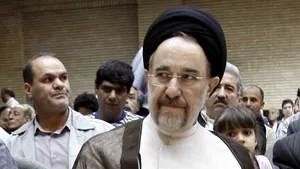 Fostul preşedinte iranian Mohammad Khatami cere eliberarea deţinuţilor politici