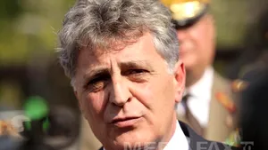 Duşa: Băsescu să pledeze la Bruxelles pentru deficit mărit, ca să poată creşte bugetul Apărării